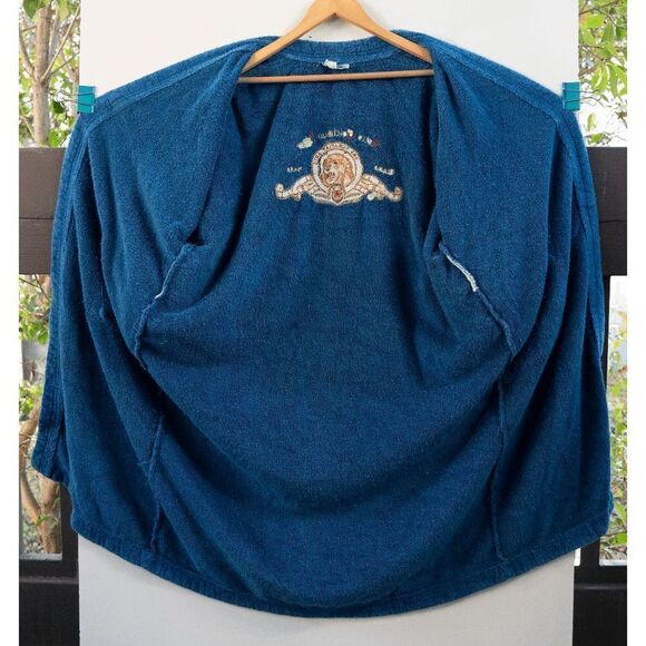 Vintage Metro Goldwyn Mayer Movie Studios Logo Blue Bathrobe One Size Fits All - Picture 10 of 10